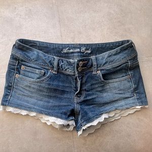 American eagle lace peekaboo stretch short